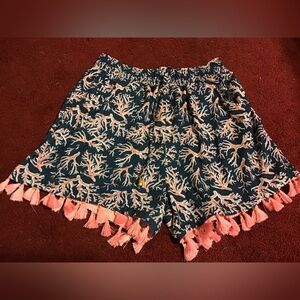 SIMPLY SOUTHERN NAPLES TASSLE PULL ON SHORTS SZ S/M NWT